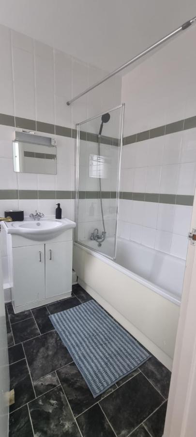 Cricklewood Broadway Guest Home Лондон Екстериор снимка