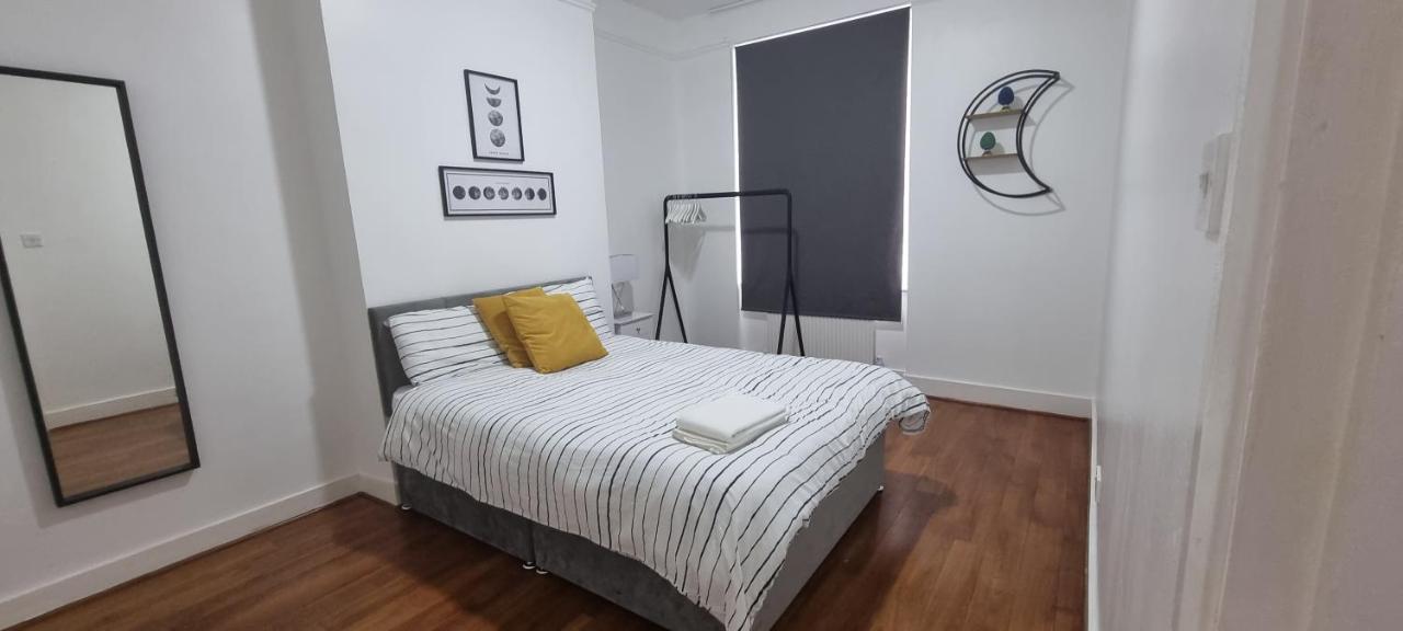 Cricklewood Broadway Guest Home Лондон Екстериор снимка